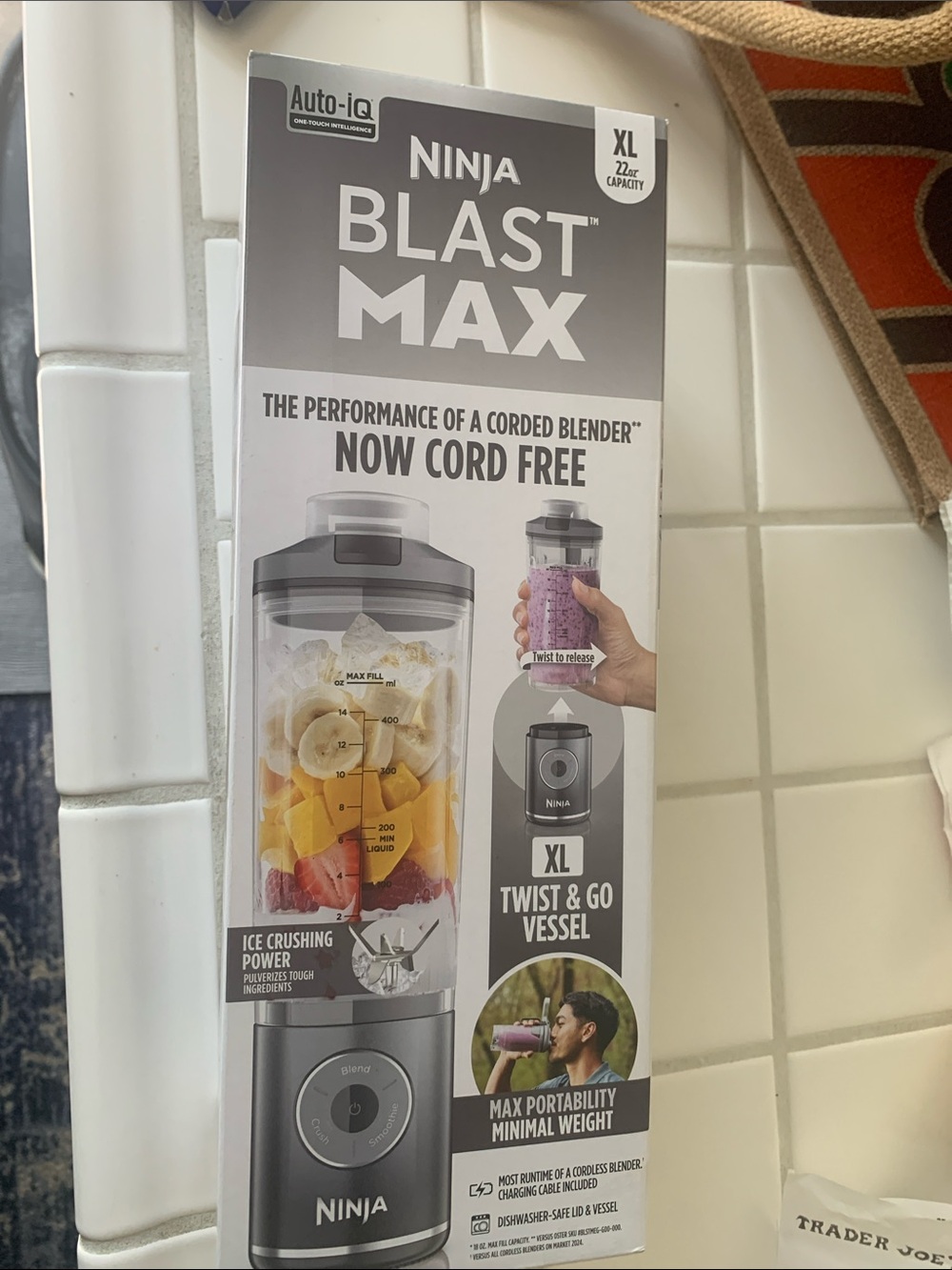 Ninja BLAST MAX Personal Cord-Free Blender in Silver and Clear